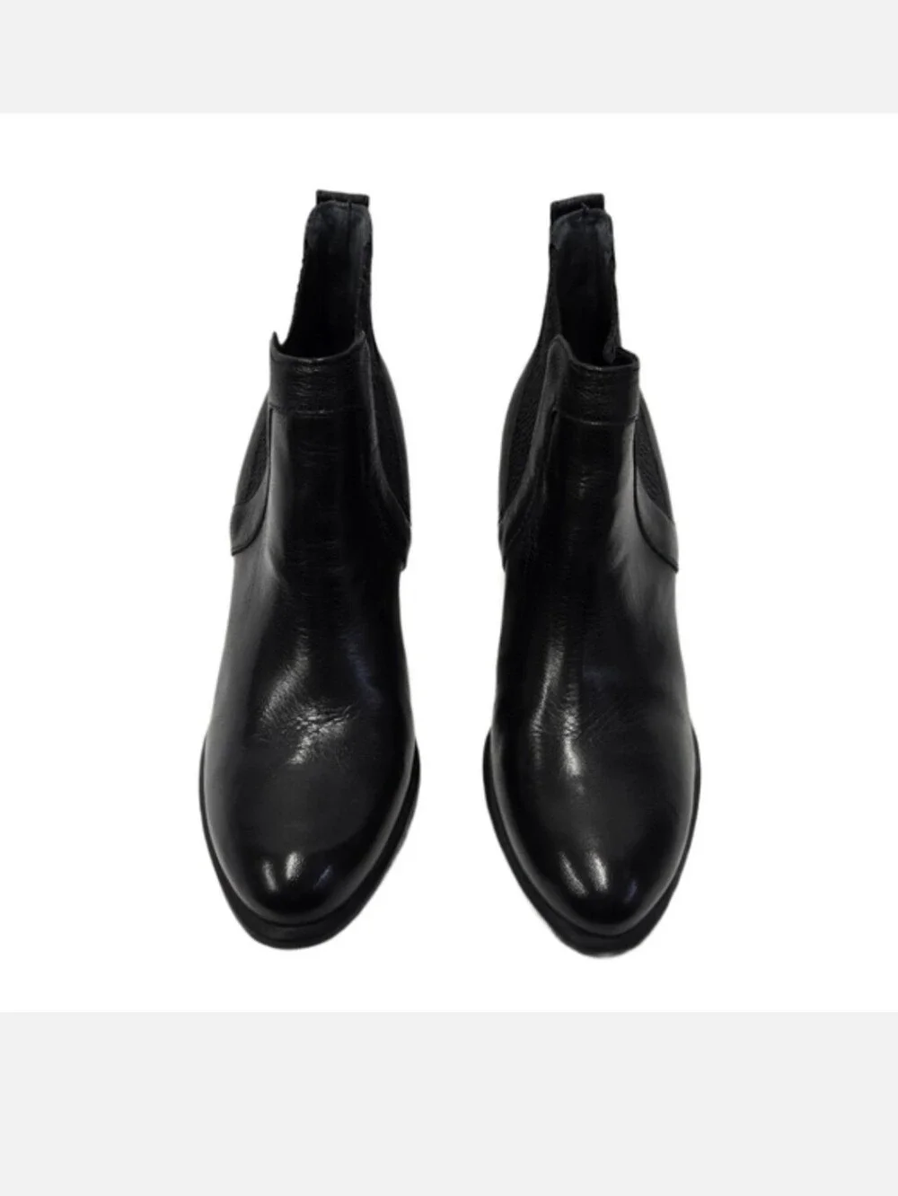 UGG Cobie II Leather Chelsea Heeled Boot in Black